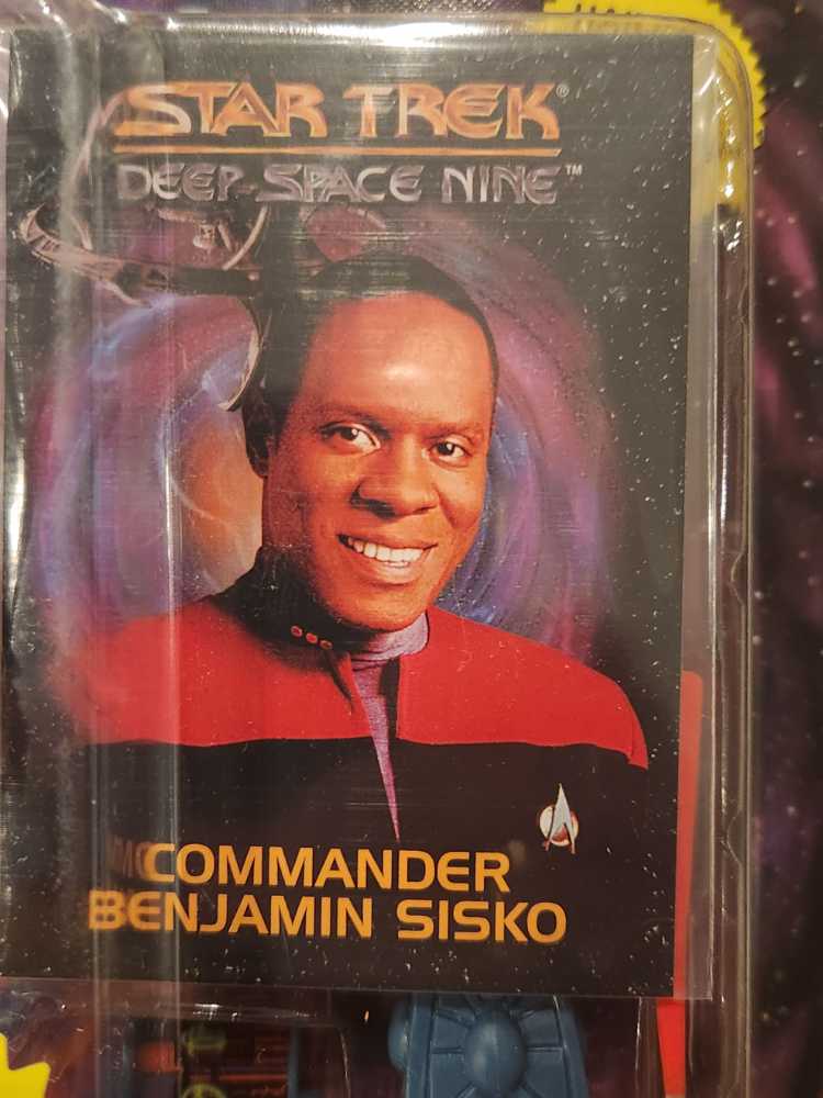 Commander Benjimin Sisko - Playmates (Star Trek: Deep Space Nine) action figure collectible [Barcode 043377062011] - Main Image 4