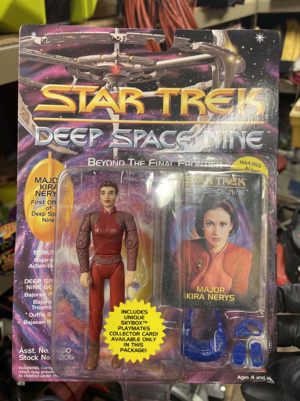 Major Kira Nerys - Playmates (Star Trek Deep Space Nine) action figure collectible [Barcode 043377062066] - Main Image 4