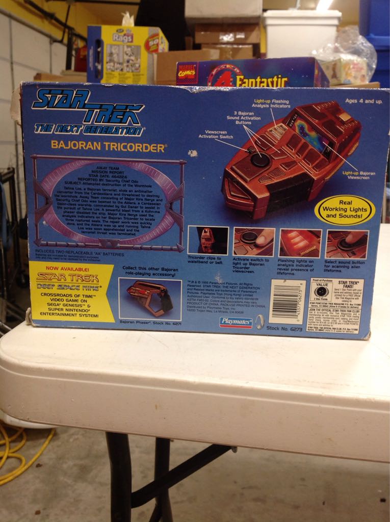 Star Trek The Next Generation Bajoran Tricorder - Playmates Toys (Star Trek The Next Generation) action figure collectible [Barcode 043377062738] - Main Image 2