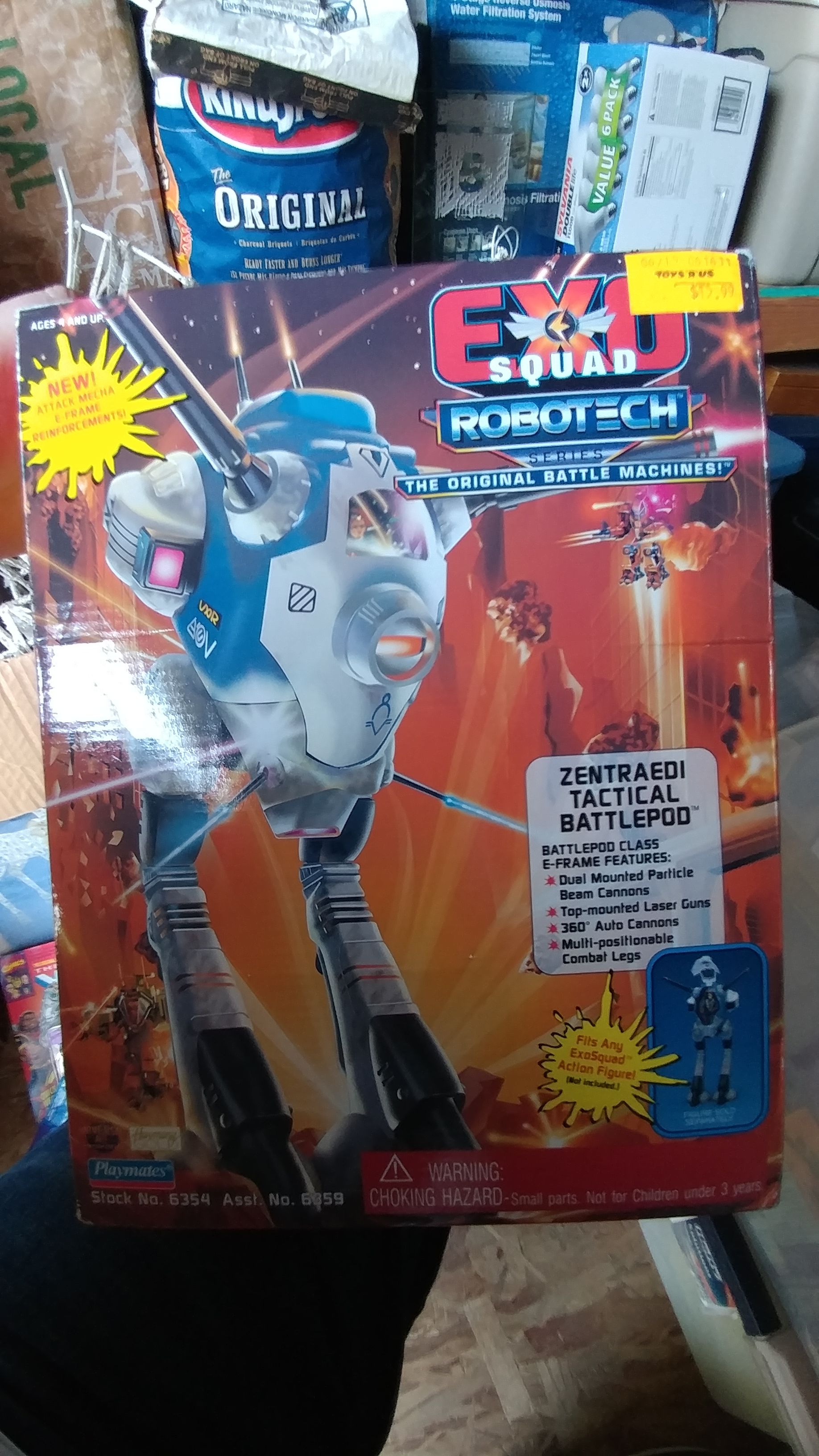 Robotech Exo Squad Zentraedi Tactical Battlepod  action figure collectible [Barcode 043377063544] - Main Image 1