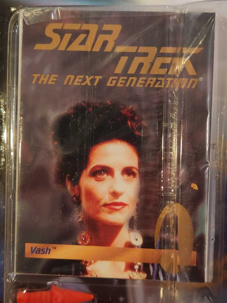 Vash - Star Trek - Playmates (Star Trek Deep Space Nine) action figure collectible [Barcode 043377064299] - Main Image 4