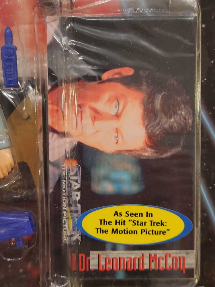 Dr. McCoy - Star Trek The Original Series - Playmates (Star Trek: The Original Series) action figure collectible [Barcode 043377064534] - Main Image 4