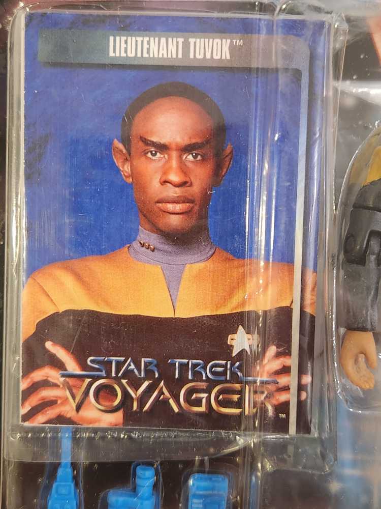 Lieutenant Tuvok - Playmates (Star Trek Voyager) action figure collectible [Barcode 043377064879] - Main Image 4