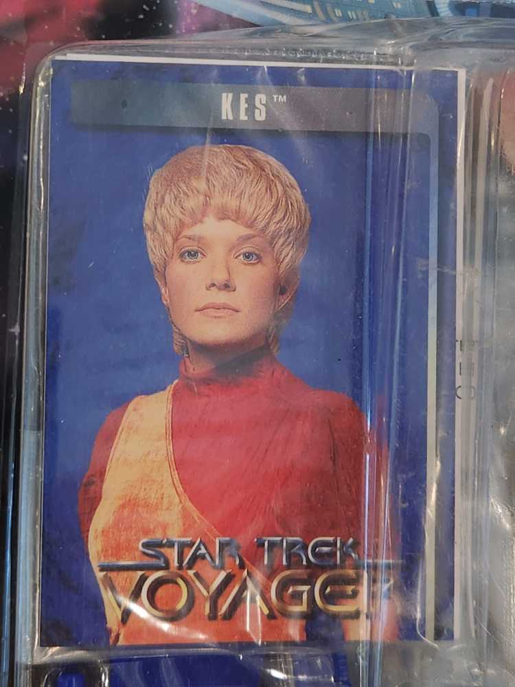 Star Trek: Voyager - Kes The Ocampa - Playmates (Star Trek Voyager) action figure collectible [Barcode 043377064886] - Main Image 3