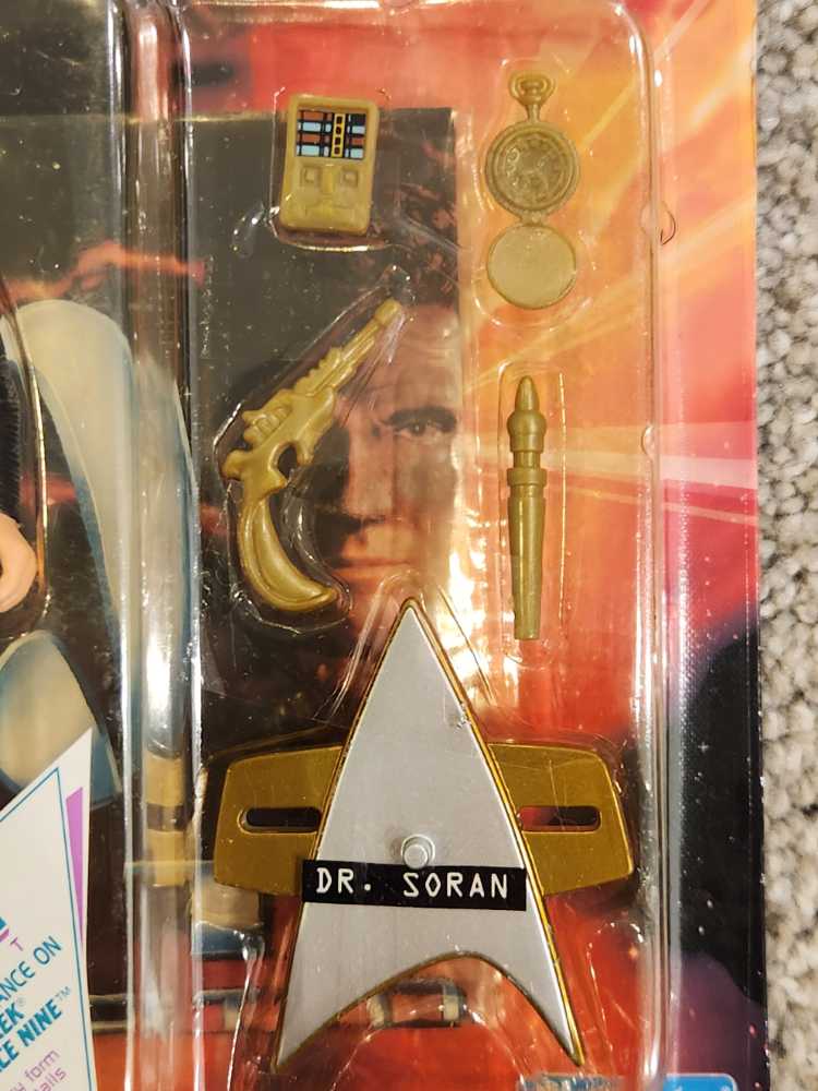 Dr. Soran - Playmates (Star Trek: Generations) action figure collectible [Barcode 043377069256] - Main Image 4