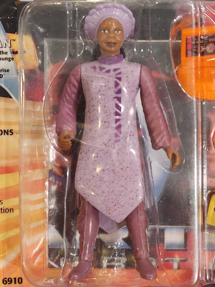 Generations Guinan - Playmates Toys (Star Trek Generations) action figure collectible [Barcode 043377069270] - Main Image 3