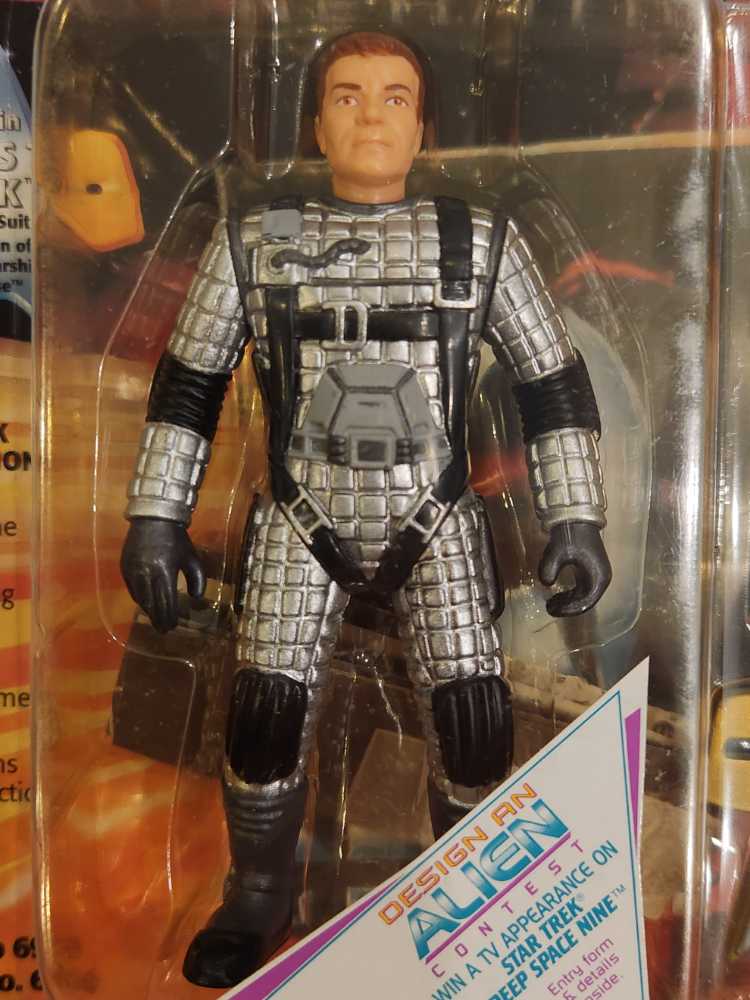 Captain James T. Kirk In Space Suit - Playmates (Star Trek: Generations) action figure collectible [Barcode 043377069300] - Main Image 3