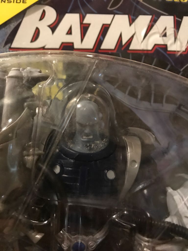 DC Batman Mr. Freeze Ice Cannon - Mattel (Batman) action figure collectible [Barcode 027084047677] - Main Image 2