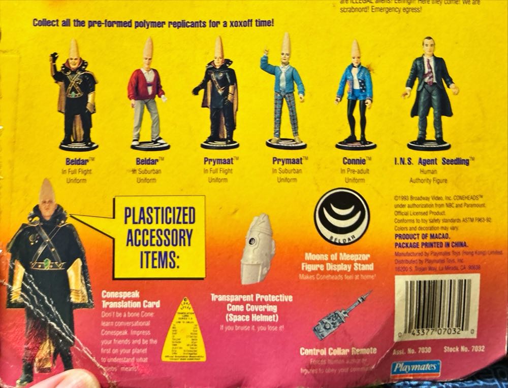 ConeHeads: Prymaat in Suburban Uniform - Playmates Toys action figure collectible [Barcode 043377070337] - Main Image 2