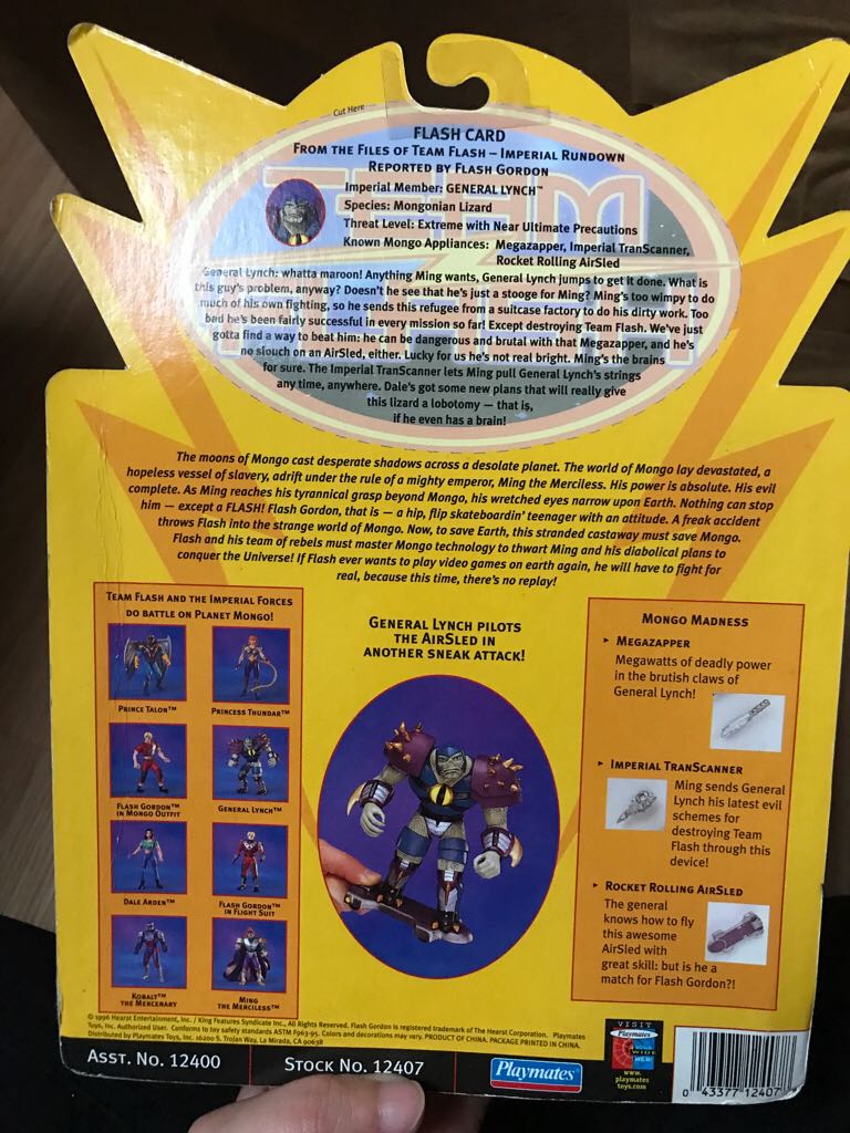 Flash Gordon: General Lynch  - Playmates (Flash Gordon) action figure collectible [Barcode 043377124078] - Main Image 2