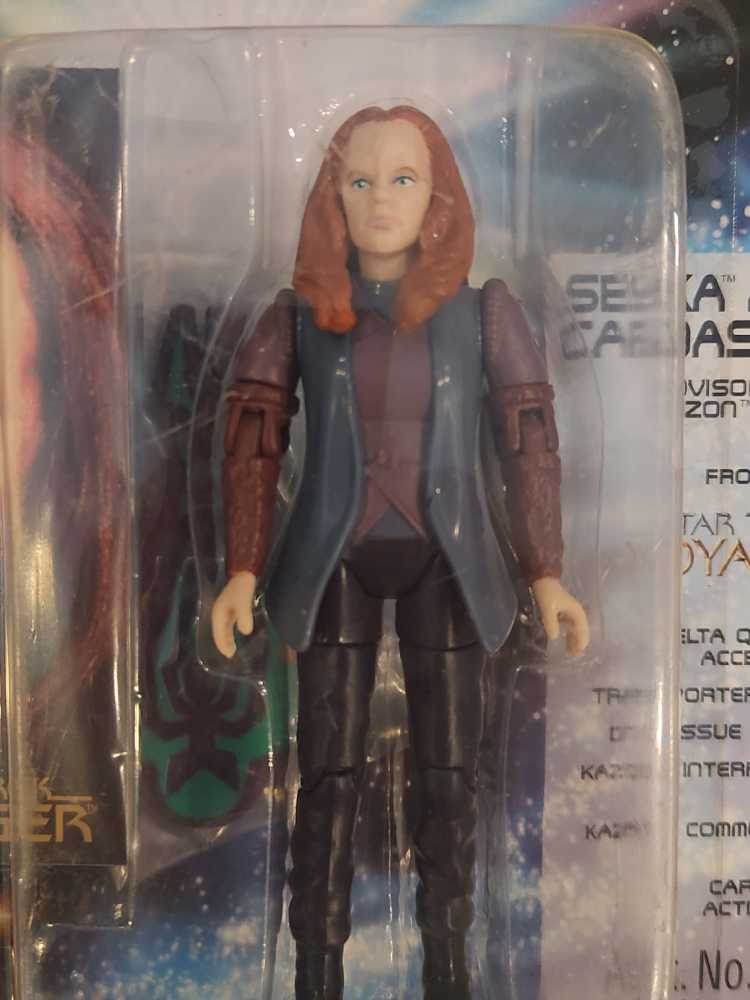 Star Trek - Seska as a Cardassian - Playmates (Star Trek) action figure collectible [Barcode 043377160229] - Main Image 3