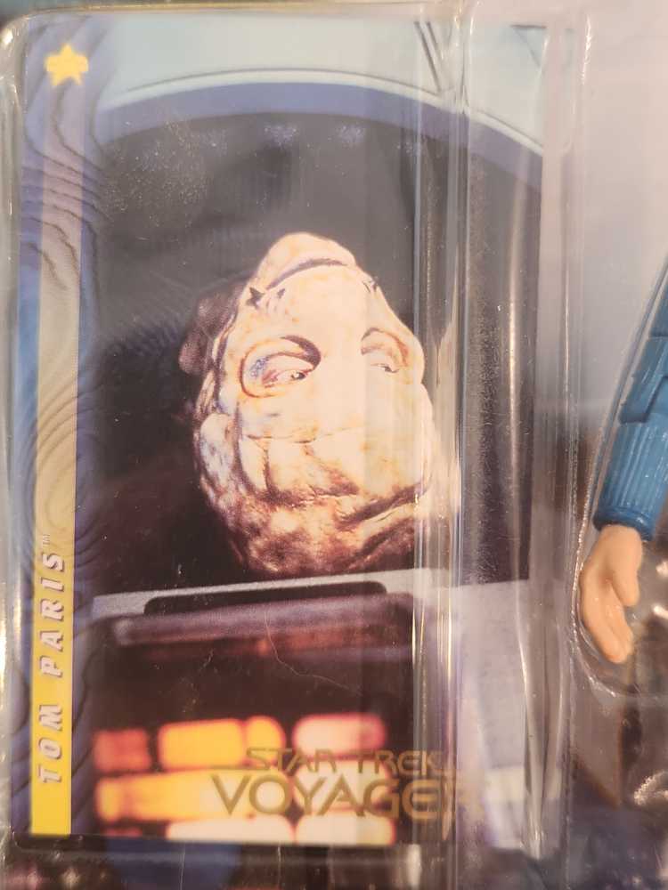 Star Trek - Tom Paris (Mutated) - Playmates (Star Trek) action figure collectible [Barcode 043377160236] - Main Image 4