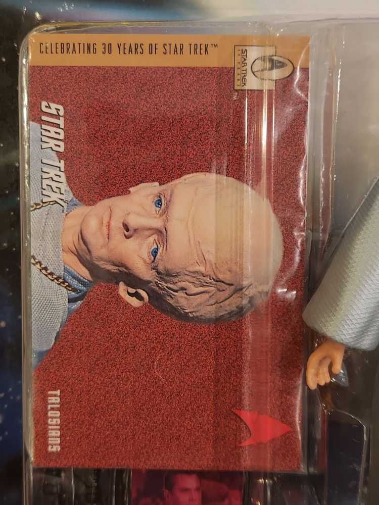 E - Talisman Keeper - Star Trek The Original Series - Playmates (Star Trek Original Series) action figure collectible [Barcode 043377160397] - Main Image 4