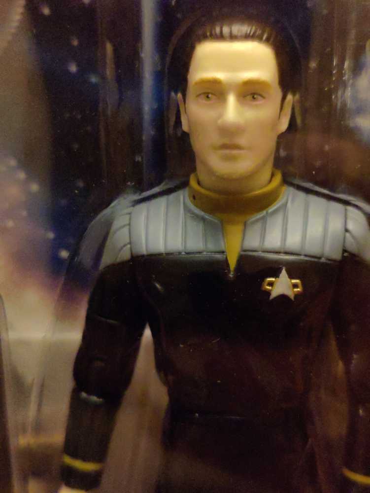 Lt. Commander Data - Playmates (Star Trek: First Contact) action figure collectible [Barcode 043377161042] - Main Image 3