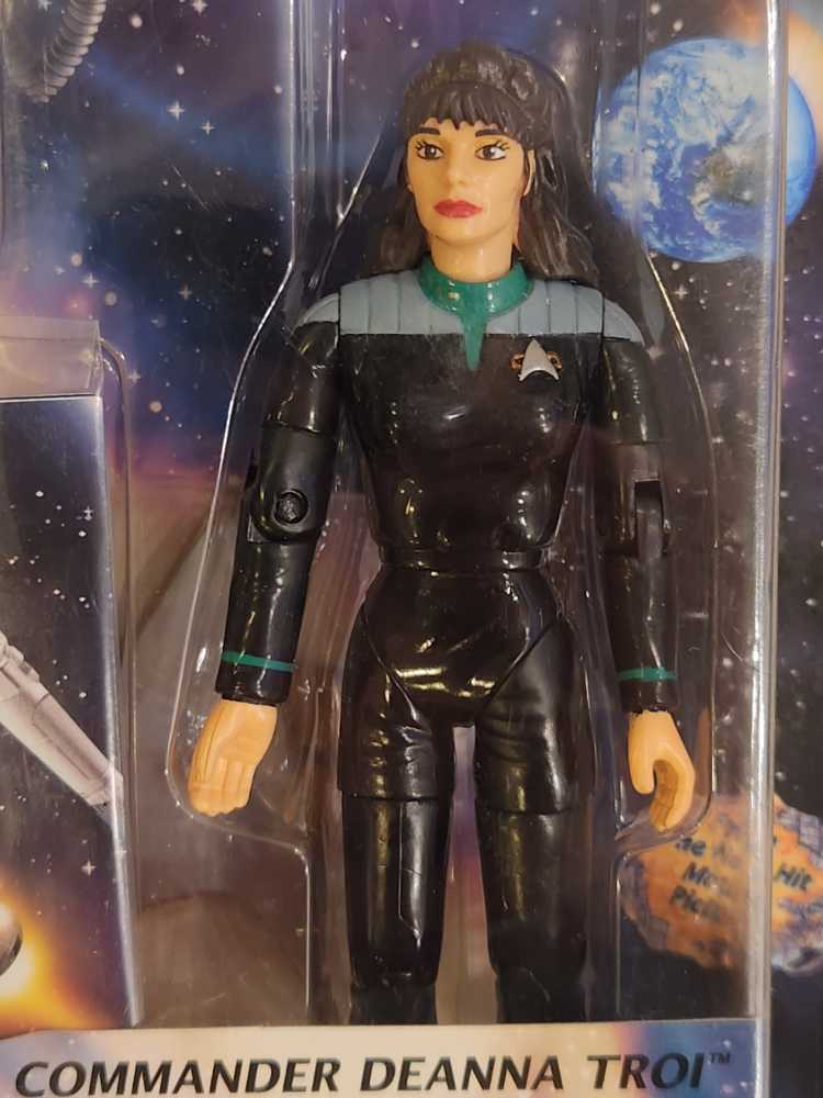 Commander Deanna Troi - Playmates (Star Trek First Contact) action figure collectible [Barcode 043377161066] - Main Image 3