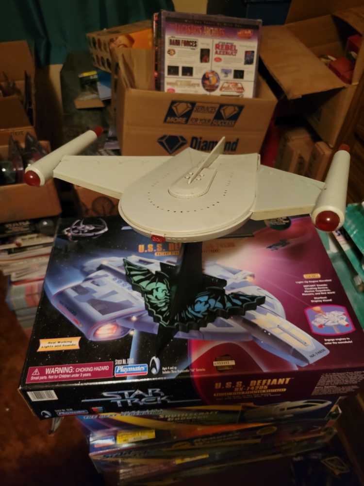 Star Trek Playmates Ships Romulan Bird Of Prey - Playmates (Star Trek Ships) action figure collectible [Barcode 043377161264] - Main Image 3