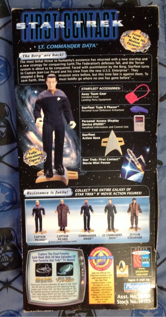 Star Trek: 8” Lt. Commander Data- ”Star Trek First Contact” - Playmates Toys (Star Trek First Contact) action figure collectible [Barcode 043377161332] - Main Image 2