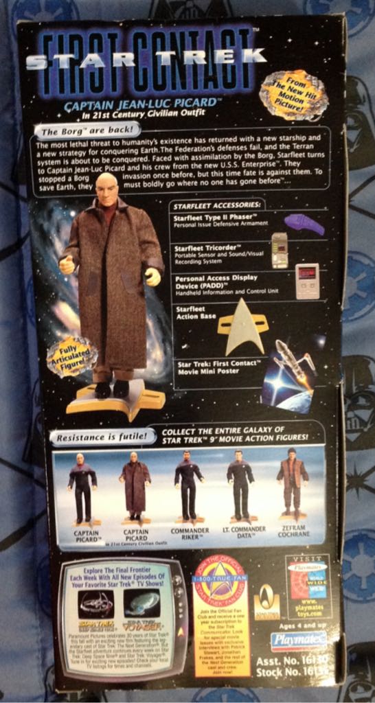 Captain Jean-Luc Picard in 21st Century Civilian Outfit- ”Star Trek First Contact” - Playmates Toys (Star Trek First Contact) action figure collectible [Barcode 043377161356] - Main Image 2