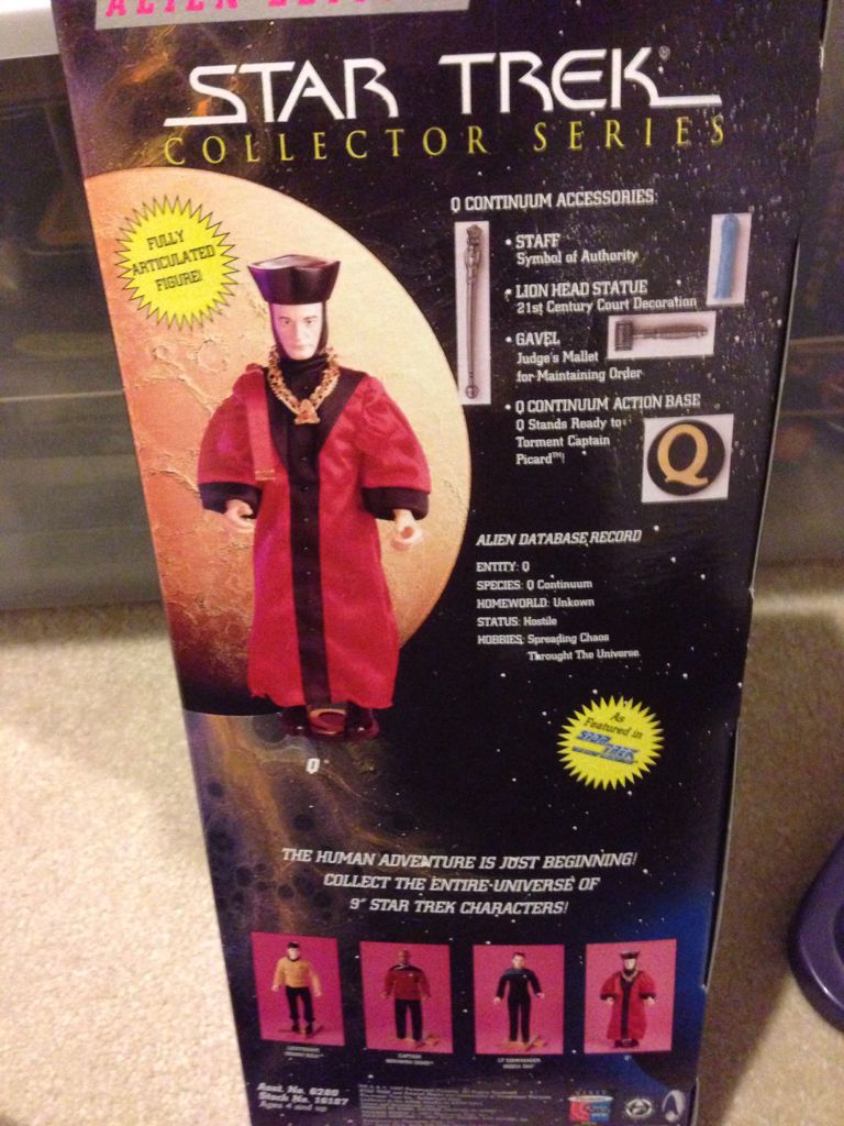 Star Trek Collector Series: Q - Playmates Toys (Star Trek Collector Series) action figure collectible [Barcode 043377161875] - Main Image 2