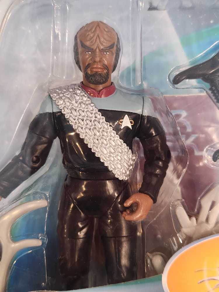 Lt. Commander Worf - Playmates (Star Trex: Warp Factor) action figure collectible [Barcode 043377162537] - Main Image 3