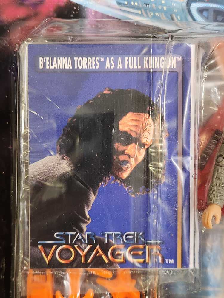 Star Trek Voyager - B’Elanna Torres The Klingon - Playmates (Star Trek Voyager) action figure collectible [Barcode 043377164654] - Main Image 4