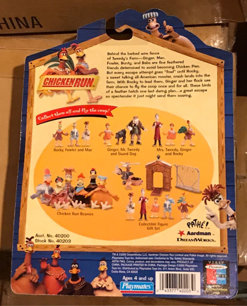 Chicken Run: Mrs. Tweedy, Ginger & Rocky  action figure collectible [Barcode 043377402039] - Main Image 2