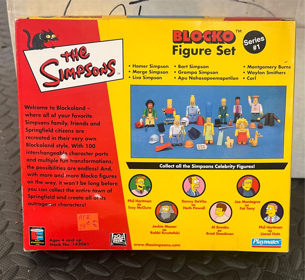 Simpsons Blocko Figure Set - Playmates (The Simpsons) action figure collectible [Barcode 043377420613] - Main Image 2