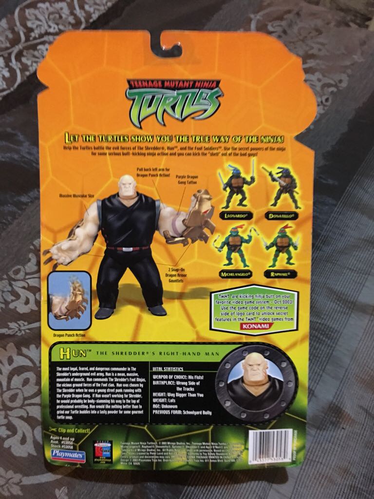 Hun - Playmates Toys (Teenage Mutant Ninja Turtles) action figure collectible [Barcode 043377530589] - Main Image 2