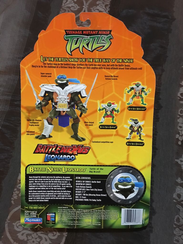 Battle Nexus Leonardo - Playmates Toys (Teenage Mutant Ninja Turtles (2002)) action figure collectible [Barcode 043377530886] - Main Image 2