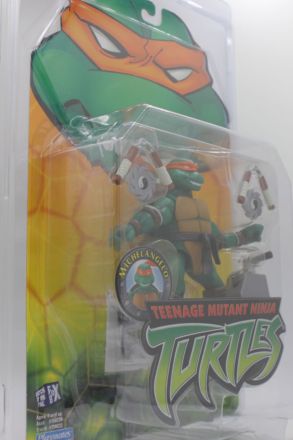 Michelangelo - Playmates Toys (TMNT 2002 Line) action figure collectible [Barcode 043377540236] - Main Image 3