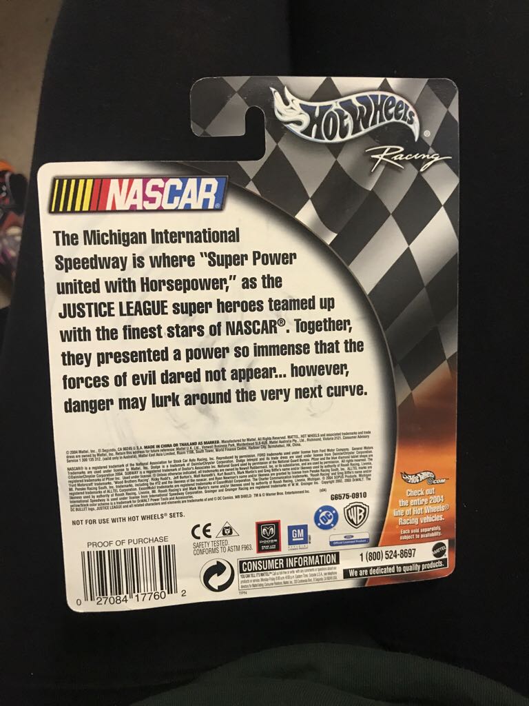 Mark Martin - Hot Wheels Justice League  - Mattel,INC action figure collectible [Barcode 027084177602] - Main Image 2