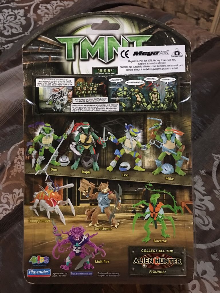 Buzzrok - Playmates Toys (TMNT Alien Hunter) action figure collectible [Barcode 043377551850] - Main Image 2