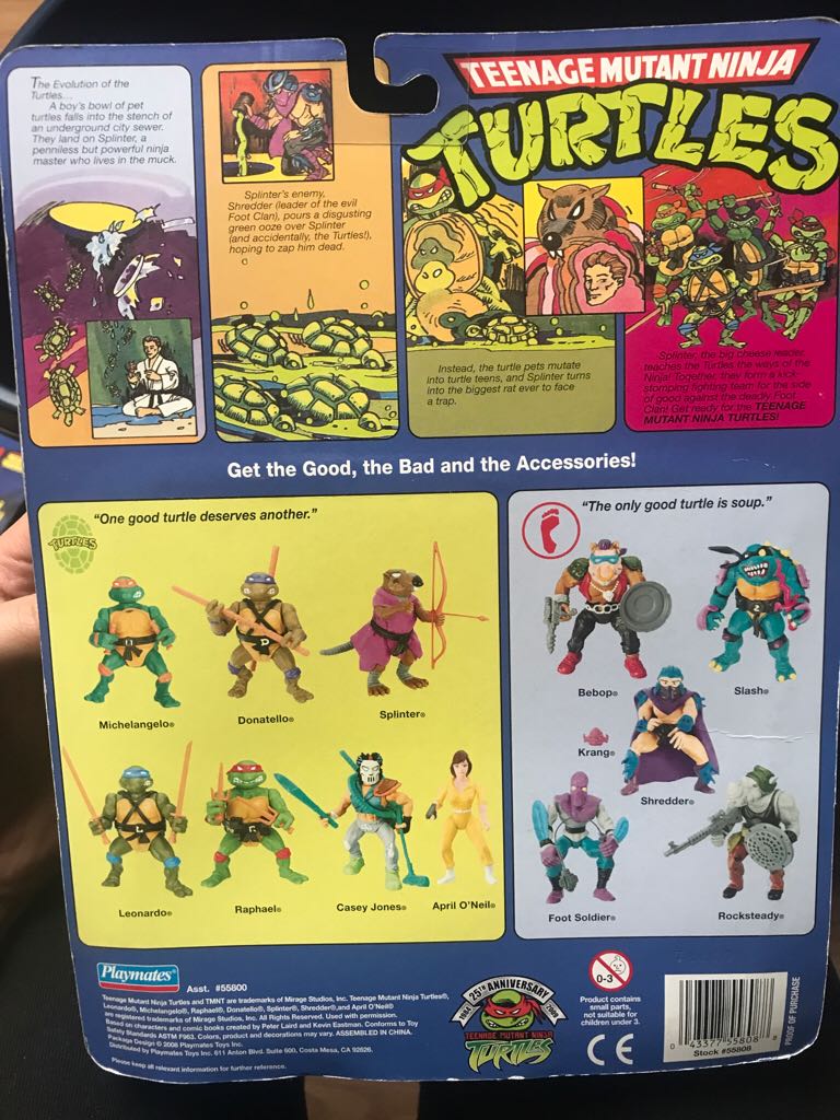 April O’Neil  (Teenage Mutant Ninja Turtles 25th Anniversary) action figure collectible [Barcode 043377558088] - Main Image 2