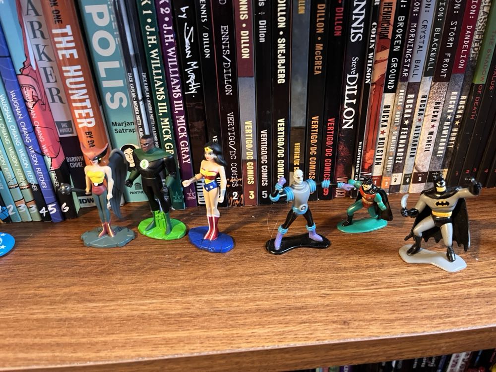 Justice League Unlimited Die-Cast Metal - Wonder Woman - Mattel (Justice League) action figure collectible [Barcode 027084183887] - Main Image 3