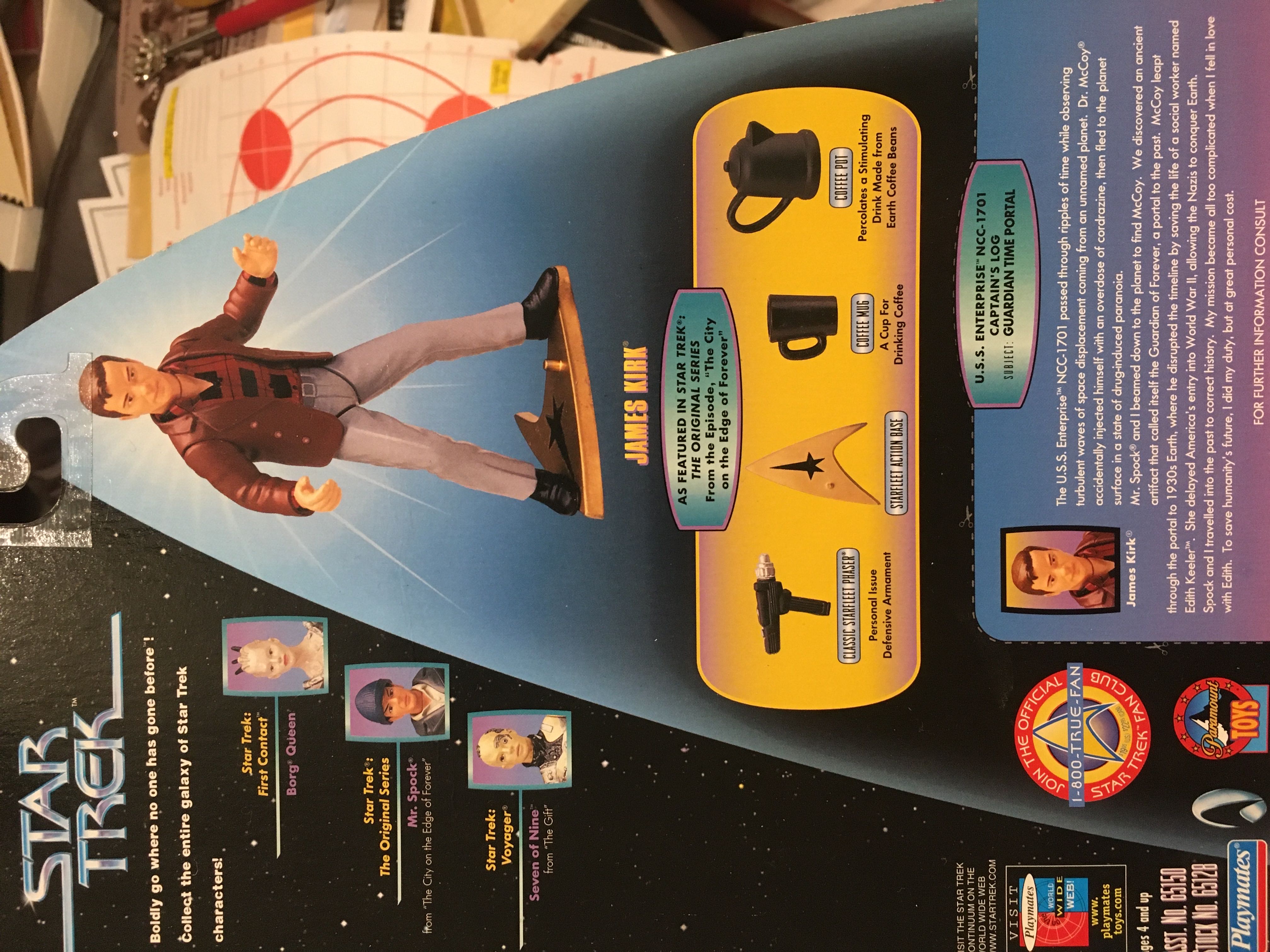 Star Trek Warp Factor Series 5: James Kirk - Playmates (Classic Star Trek) action figure collectible [Barcode 043377651284] - Main Image 2