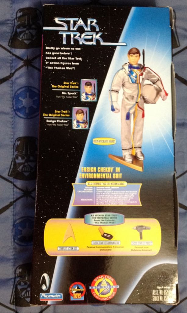 Ensign Chekhov in Environmental Suit - Playmates Toys (Star Trek - The Original Series) action figure collectible [Barcode 043377652526] - Main Image 2
