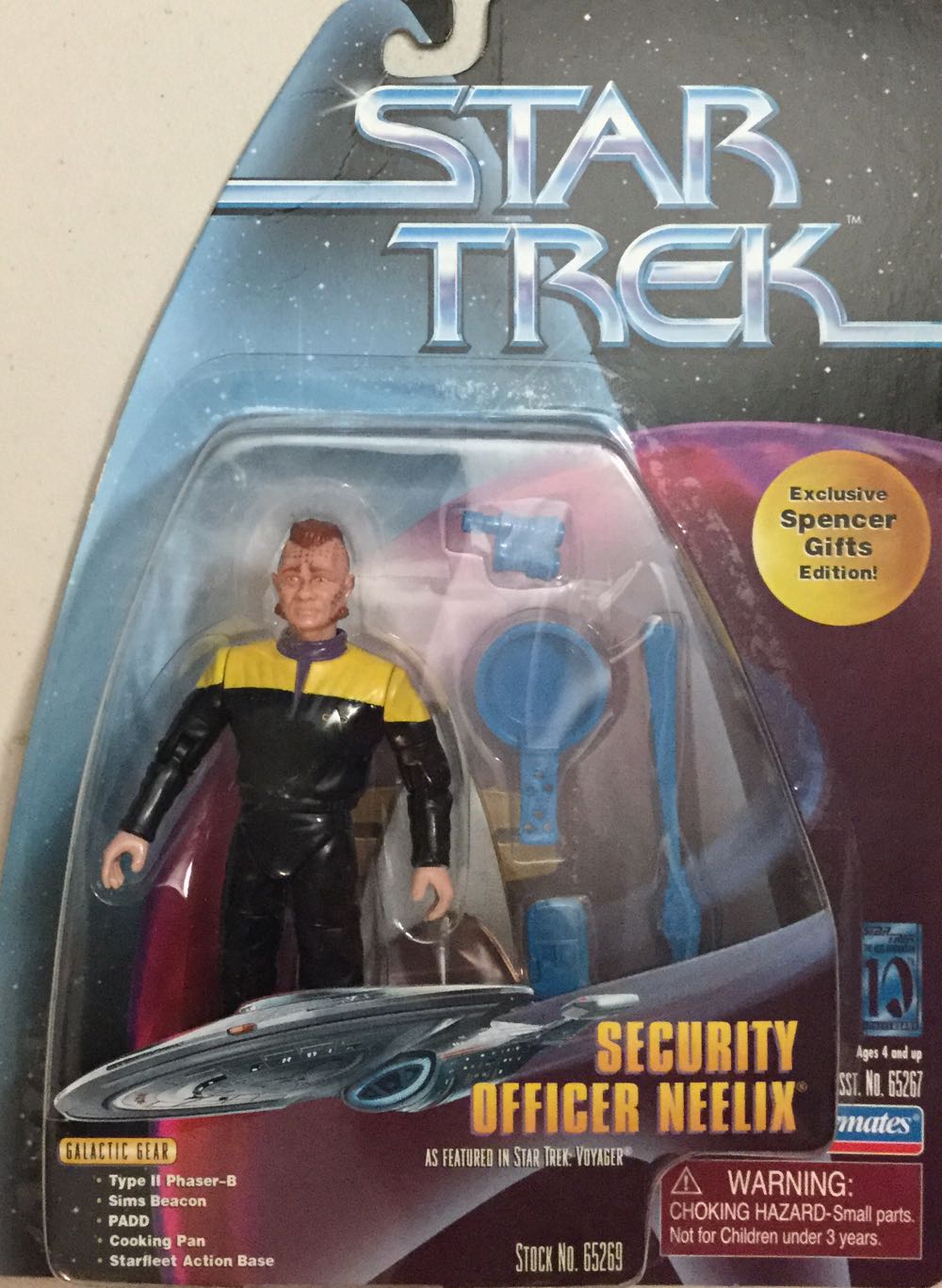 Star Trek - Security Officer Neelix - Spencer’s Exclusive - Playmates (Star Trek VYGR) action figure collectible [Barcode 043377652694] - Main Image 3