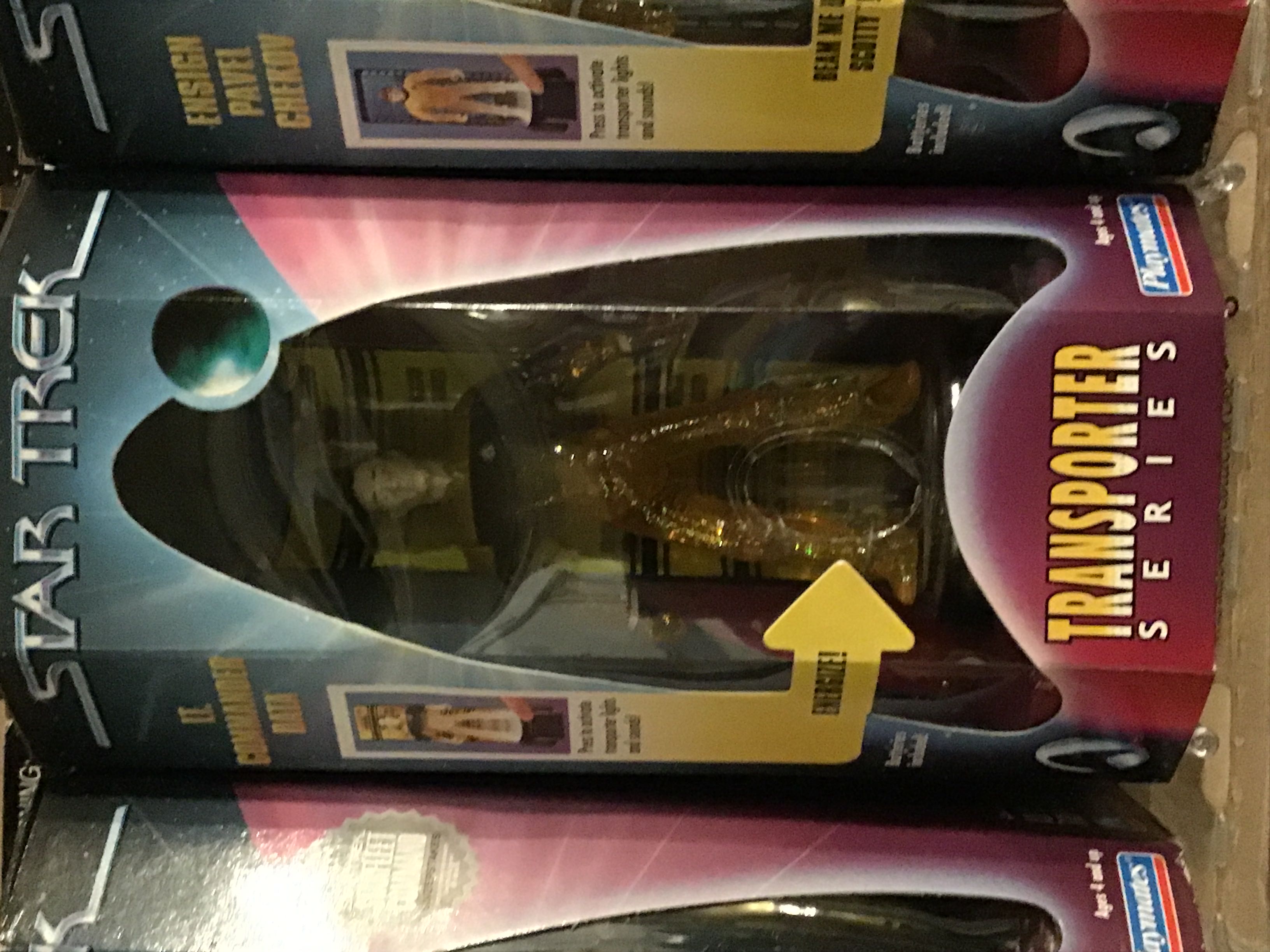 Data - Star Trek(Transporter Series) - Playmates (Star Trek) action figure collectible [Barcode 043377654216] - Main Image 2