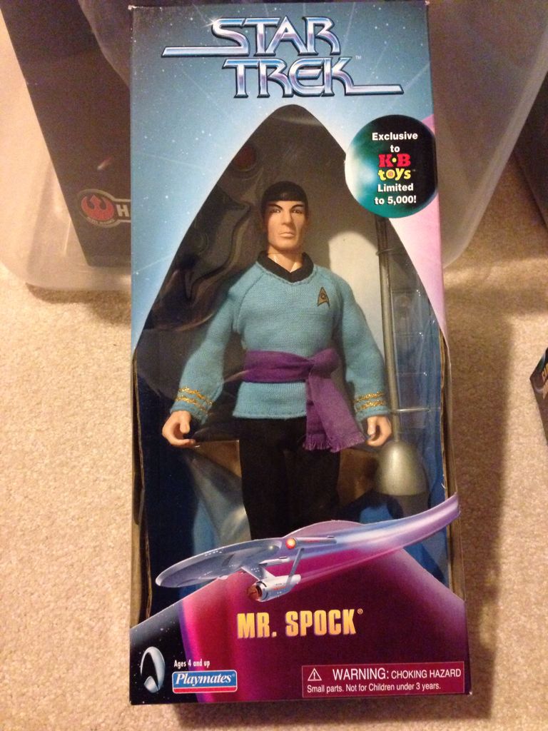 Spock ”Amok Time” - Playmates Toys (Sta Trek Exclusive) action figure collectible [Barcode 043377657064] - Main Image 2