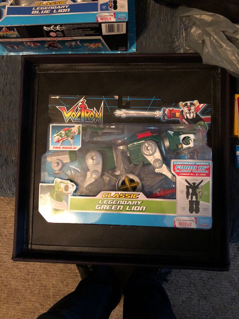 Green Lion - Playmates Toys (Voltron 84) action figure collectible [Barcode 043377670421] - Main Image 1