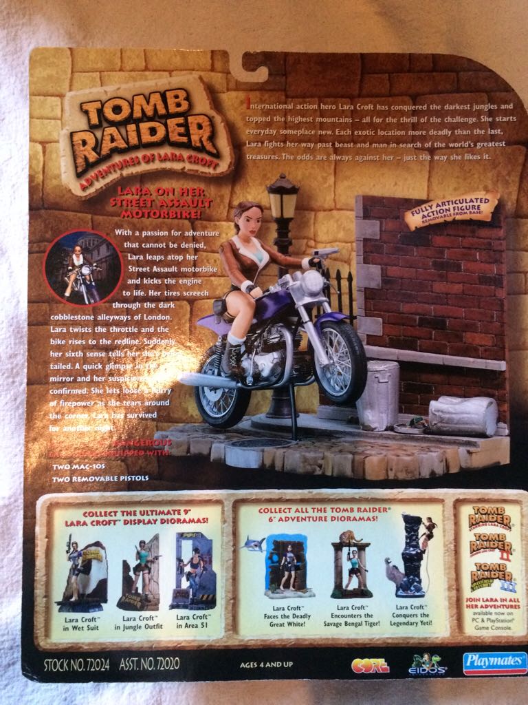 Tomb Raider Adventures Of Lara Croft: Street Assault Motorbike - Playmates action figure collectible [Barcode 043377720249] - Main Image 2