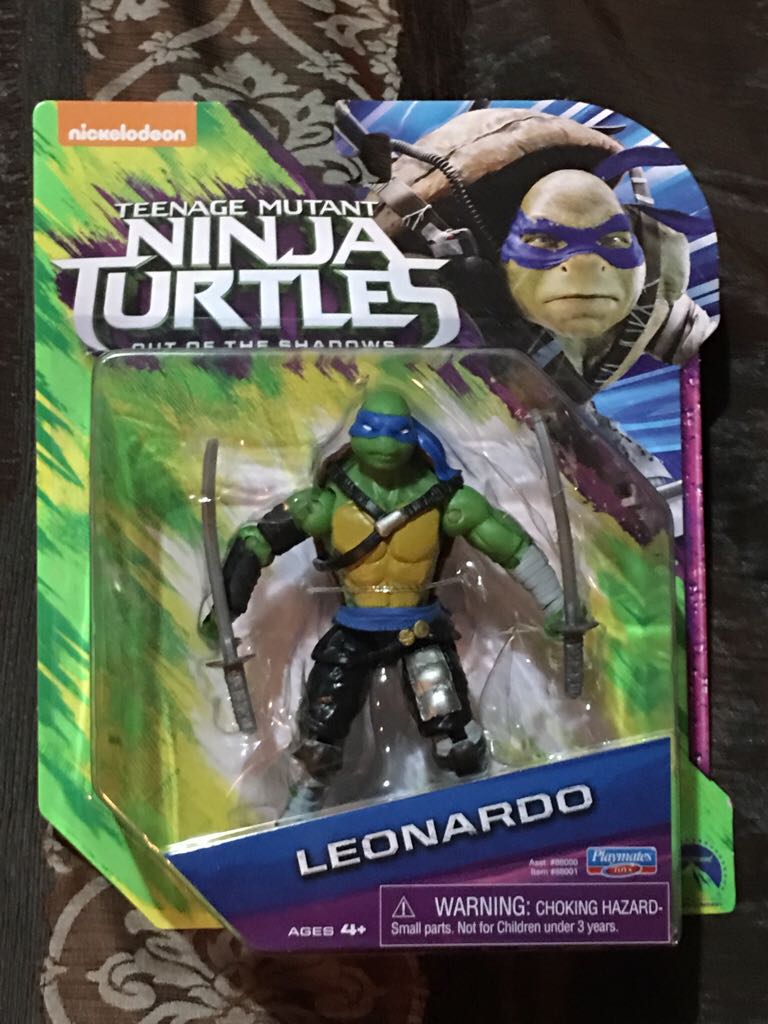 Leonardo - Playmates Toys (TMNT Out of The Shadows) action figure collectible [Barcode 043377880011] - Main Image 1