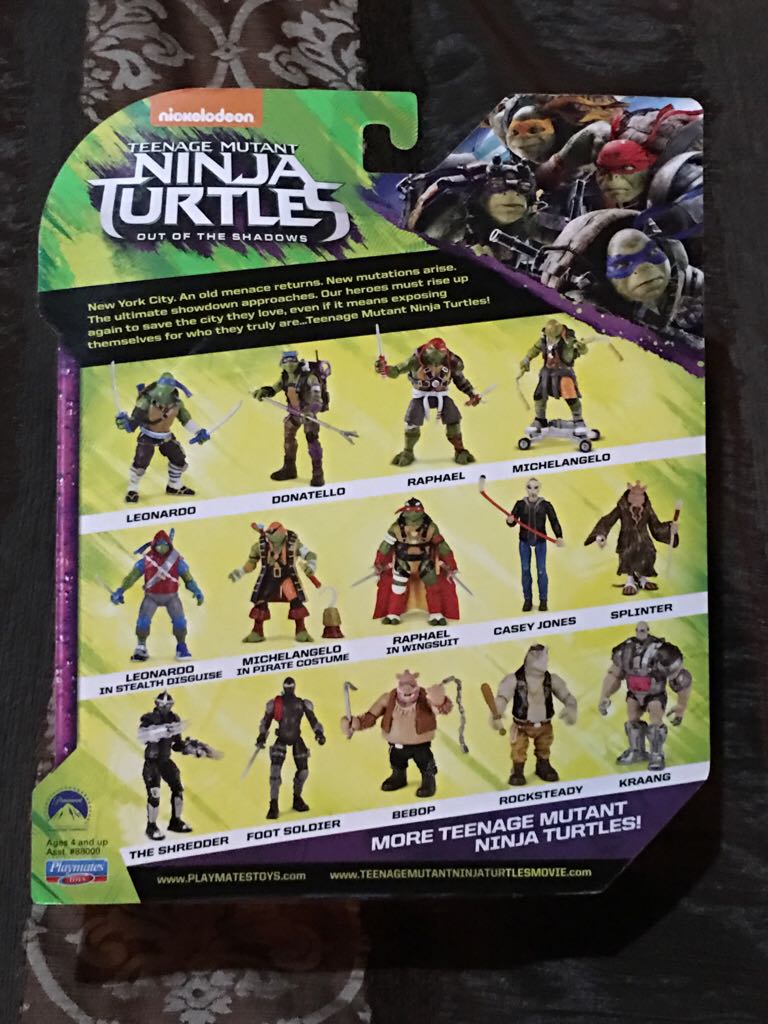 Leonardo - Playmates Toys (TMNT Out of The Shadows) action figure collectible [Barcode 043377880011] - Main Image 2