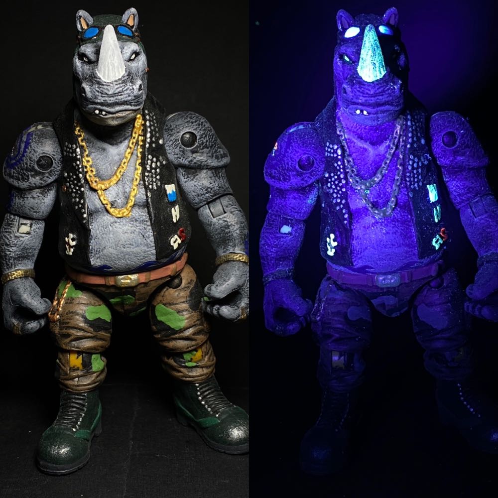 Rocksteady - Playmates Toys (TMNT Out of The Shadows) action figure collectible [Barcode 043377880158] - Main Image 4