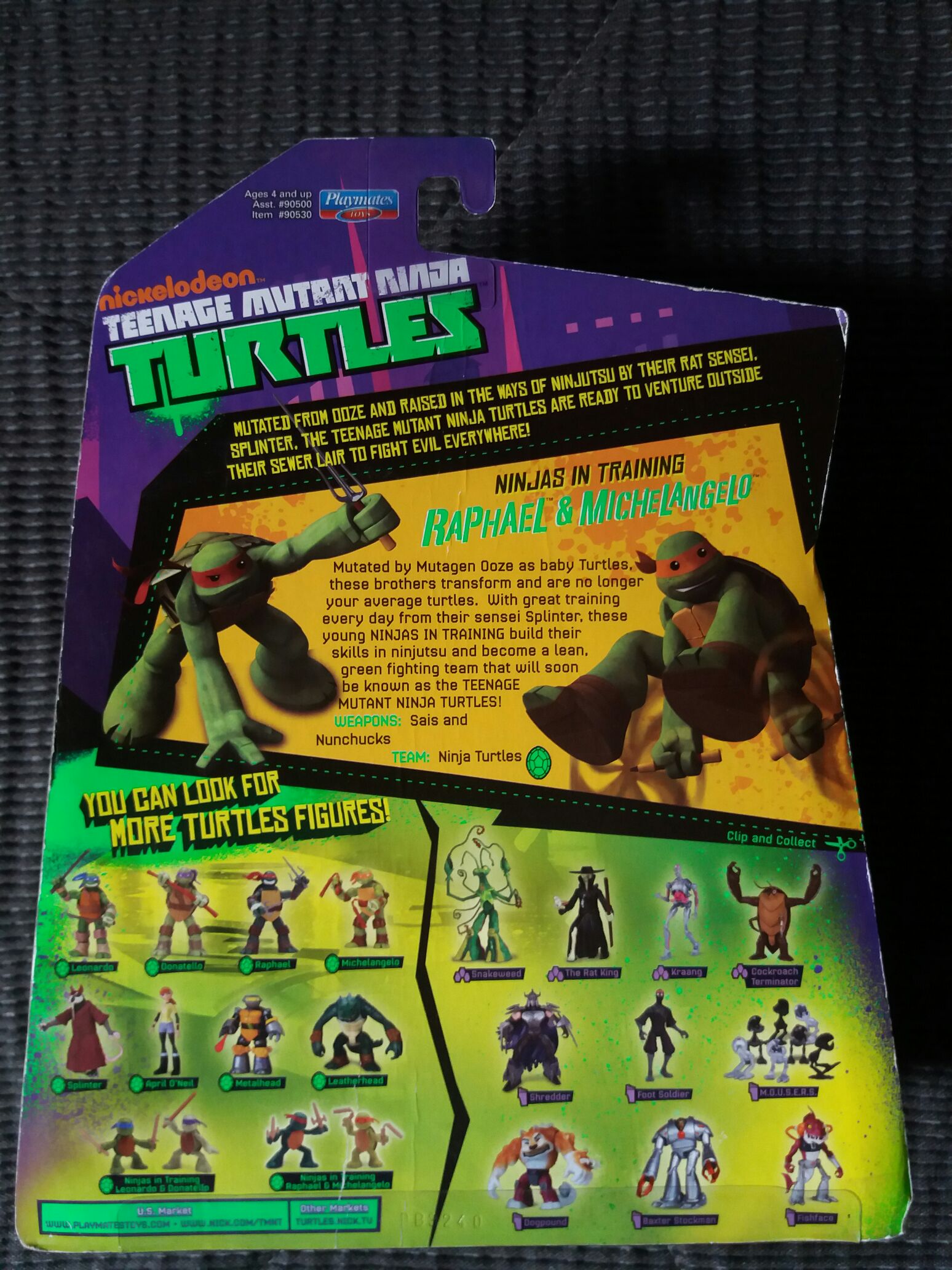 Ninjas in Training: Raphael & Michelangelo - Playmates Toys (Teenage Mutant Ninja Turtles (2012)) action figure collectible [Barcode 043377905301] - Main Image 2