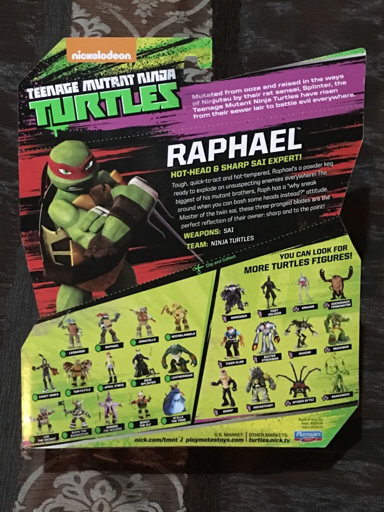 Raphael - Playmates Toys (Teenage Mutant Ninja Turtles: 2012) action figure collectible [Barcode 043377906193] - Main Image 2
