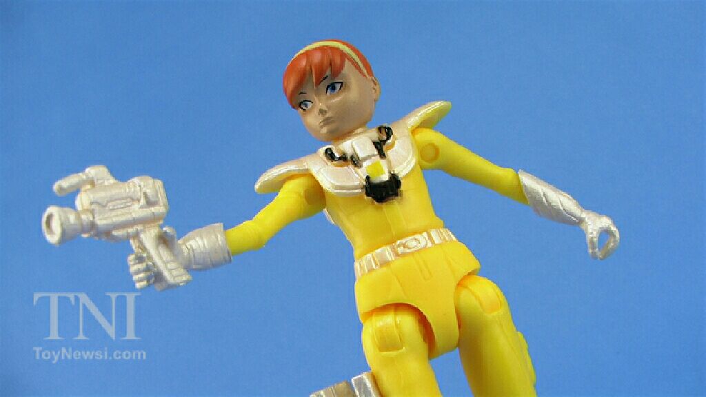 April O’Neil - Playmates Toys (Teenage Mutant Ninja Turtles: 2012) action figure collectible [Barcode 043377906315] - Main Image 2