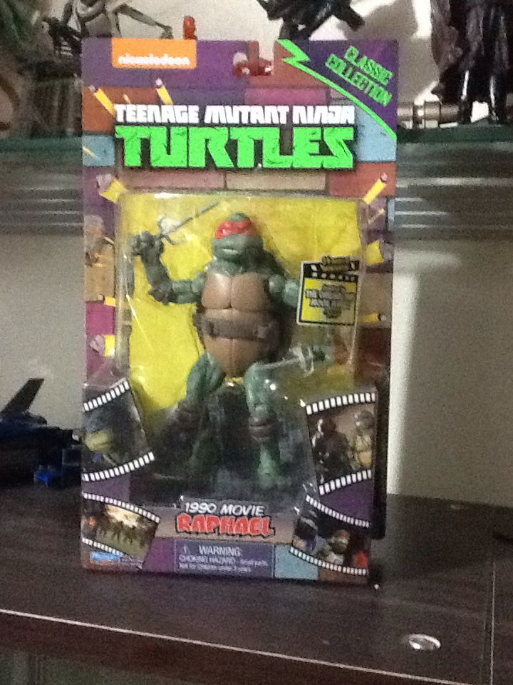 Classic Raphael (1990 Movie) - Playmates Toys (Teenage Mutant Ninja Turtles) action figure collectible [Barcode 043377910916] - Main Image 2