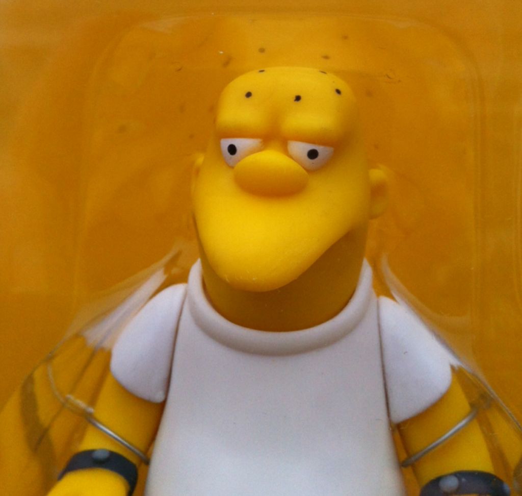 The Simpsons - WOS - Kearney - Playmates (The Simpsons) (World of Springfield: Simpsons) action figure collectible [Barcode 043377992417] - Main Image 2