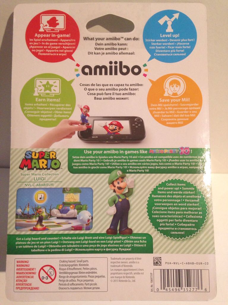 Amiibo: Luigi - Nintendo (Super Mario Collection) action figure collectible [Barcode 045496352776] - Main Image 2
